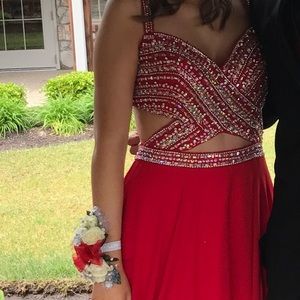 Red prom dress